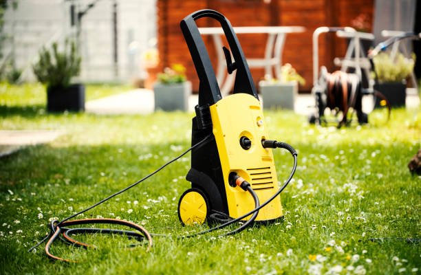 Best Pool Deck Cleaning  in Lynn Haven, FL